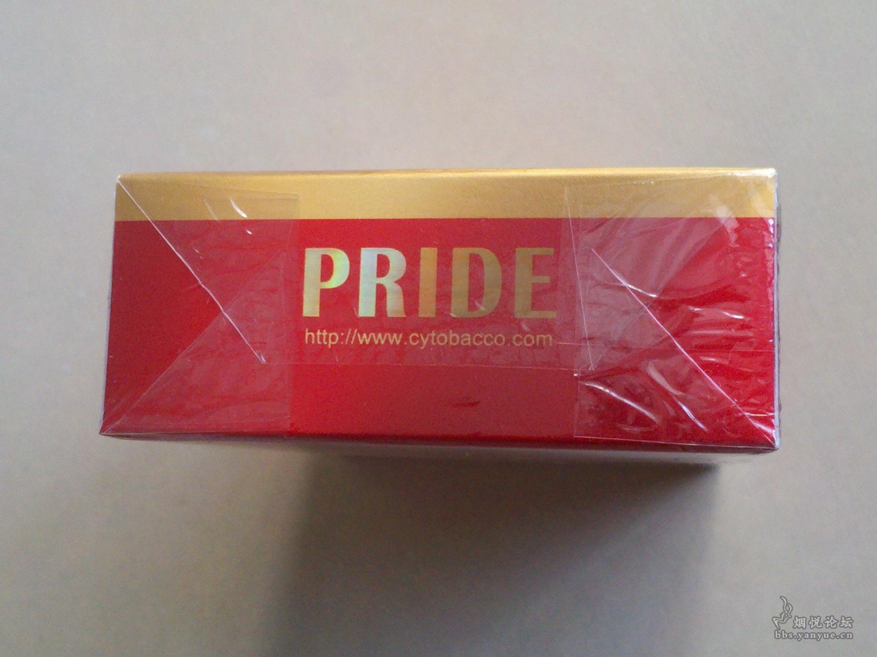 pride香烟红色图片