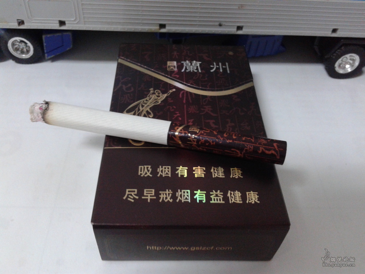 大字版兰州(飞天) - 香烟漫谈 - 烟悦网论坛