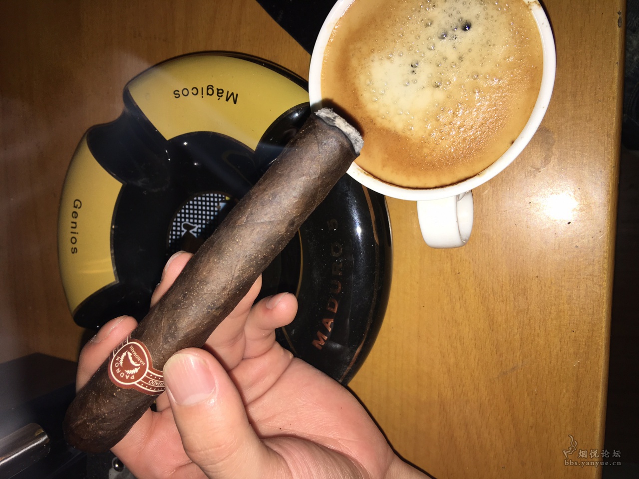 padron 5000品吸报告暨感谢坤哥赠茄 - 雪茄交流 - 烟悦网论坛