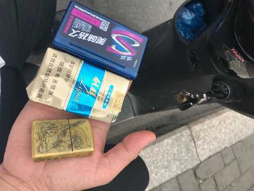 跟黃鶴樓軟藍有得一拼