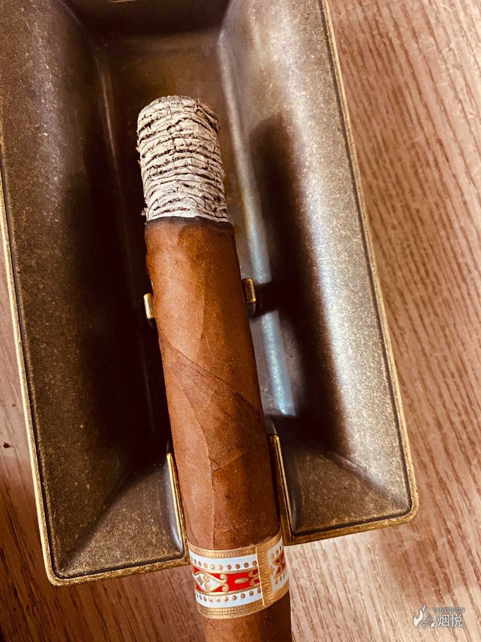 求助:乌普曼2号鱼雷 - 雪茄交流 - 烟悦网论坛