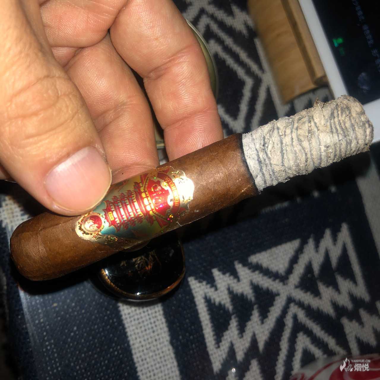 支持一下国货之光 还不错 - 雪茄交流 - 烟悦网论坛