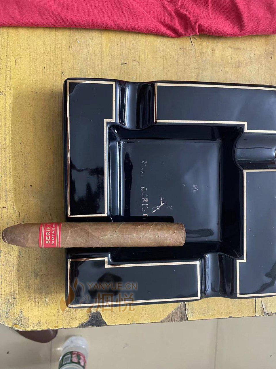 测柜后灰一支,partagas serie p no.
