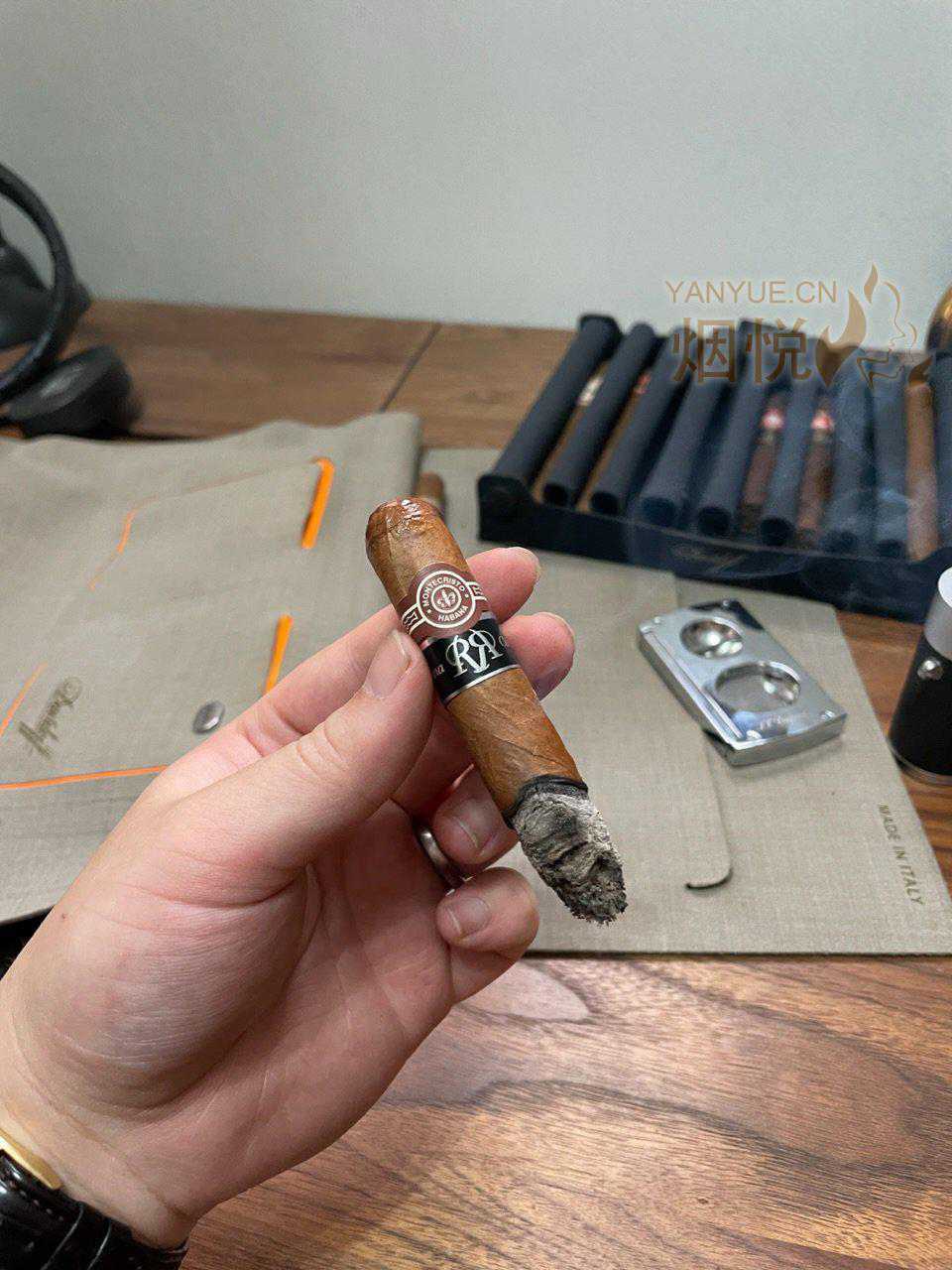【窖藏品鉴】02蒙特4号RR Montecristo No.4 Reserva Cosecha 2002 - 雪茄交流 - 烟悦网论坛
