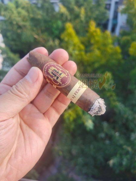 ǹѩ:Caldwell Cigar Company The King Is Dead by AJ Fernandez Torpedo(Թ)