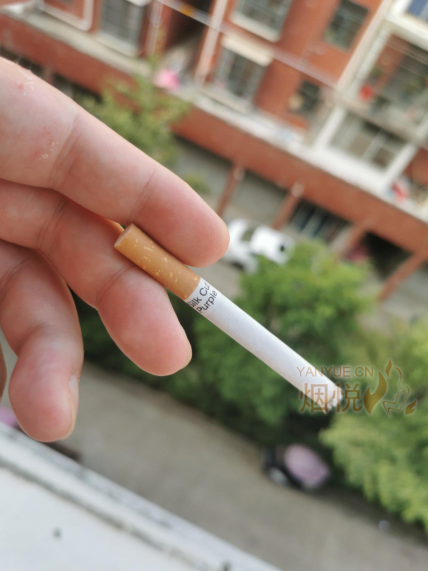 how much are 200 lambert and butler duty free cigarettes Lambert and butler hi-res stock photography and images