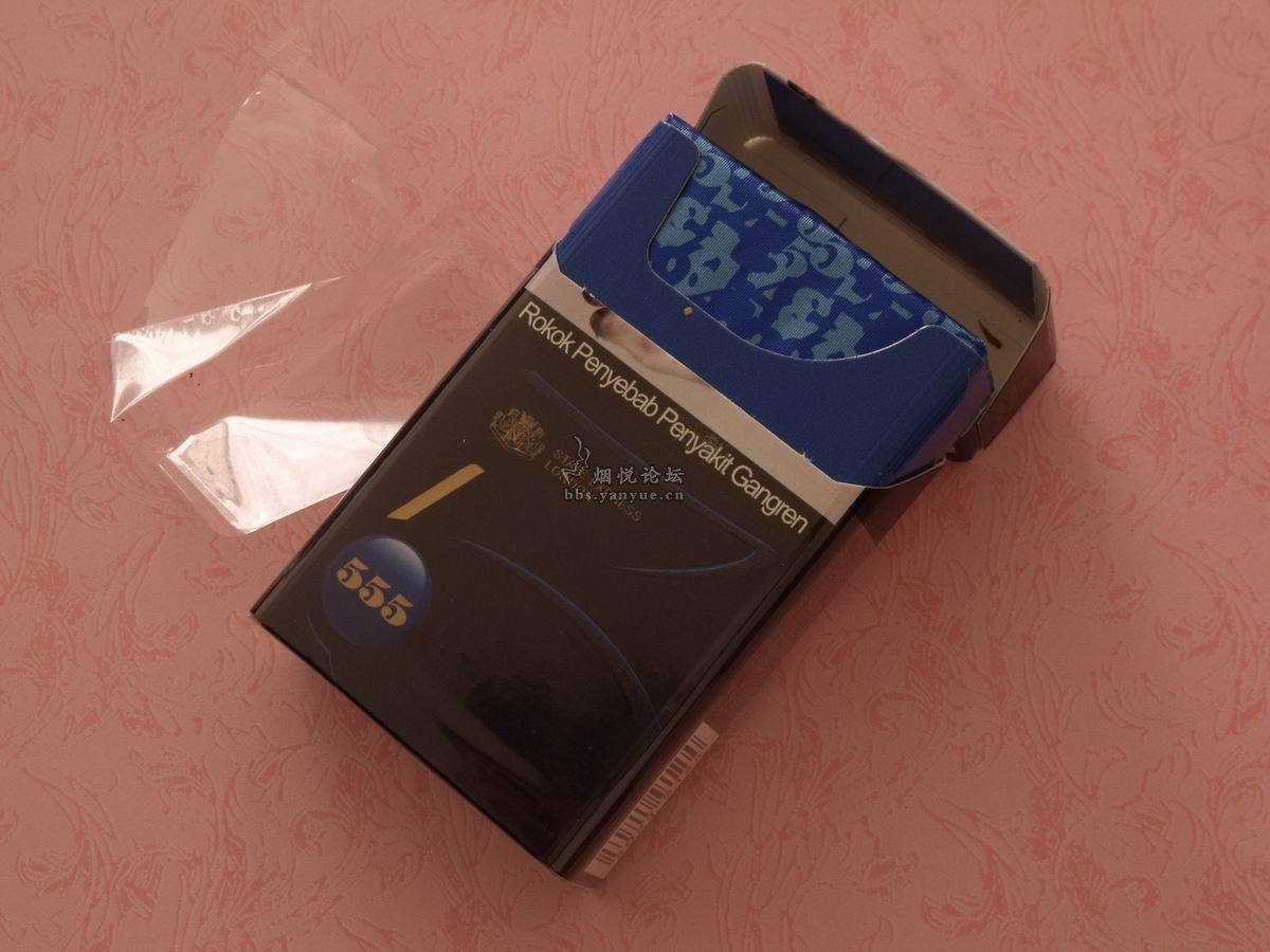 坛内朋友割爱来的——马来西亚免税555gold - 香烟漫谈 - 烟悦网论坛