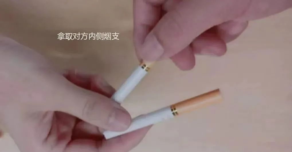 这些香烟礼仪，你知道多少？ [视点-烟悦网]