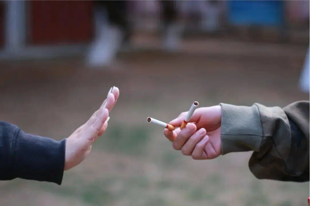婉拒别人的敬烟发烟，也是一门艺术 [视点-烟悦网]