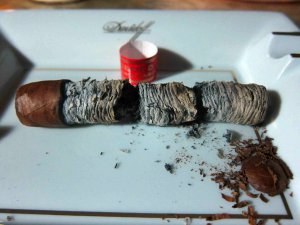 Partagas Serie D No. 4。Partagas Serie D No. 4Length: 124 Ring: 50 古巴茄中大 ...