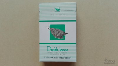 17焦的双叶（薄荷）烟标。双叶（薄荷）是浙江经典的低端产品，后来整合为雄狮（薄荷）...[话题-烟悦网]