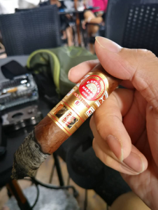 上上下下左左右右baba_乌普曼一家 鉴赏家b_h.